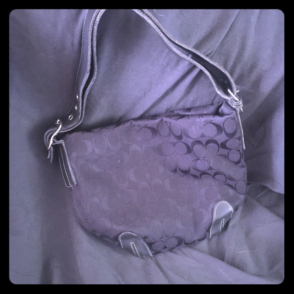 Classic Coach signature handbag - Picture 1 of 2